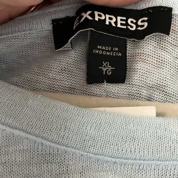 Express size XL baby blue crop top - Picture 3 of 6